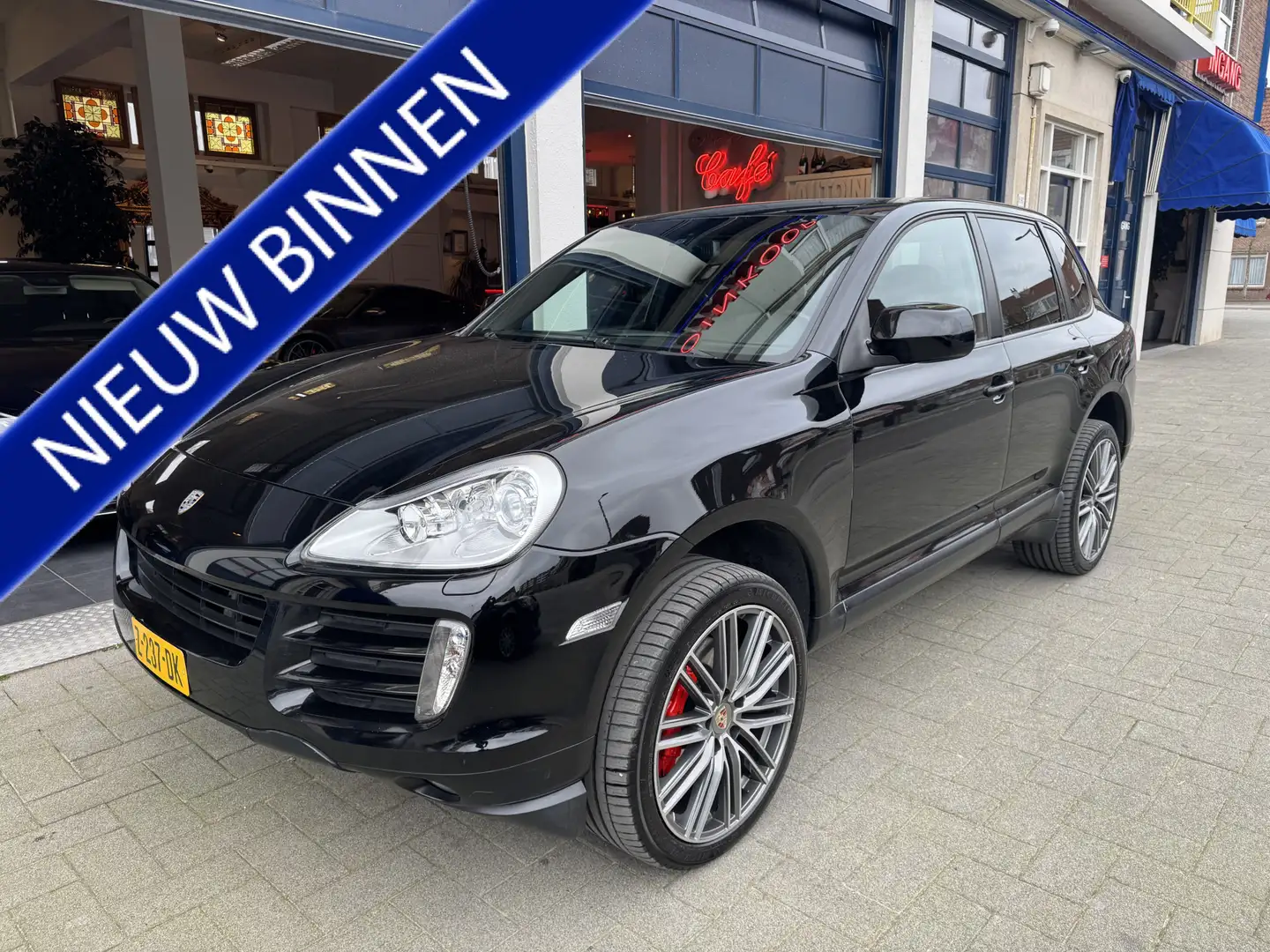 Porsche Cayenne 4.8 S YOUNGTIMER/INCL. BTW Zwart - 1
