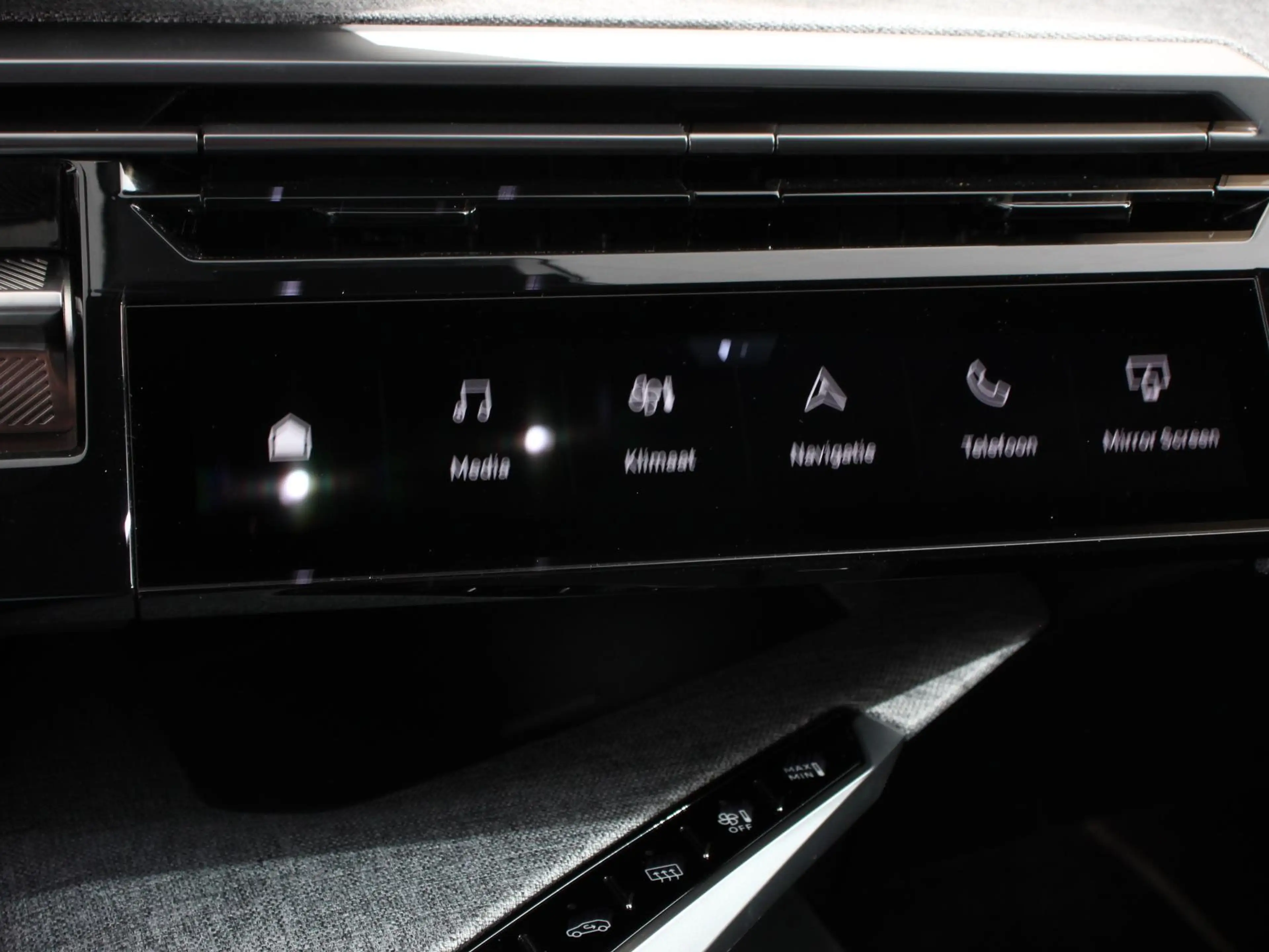 Peugeot 3008 e-3008 210 GT-Line Automaat Climate control Adapti — photo 12