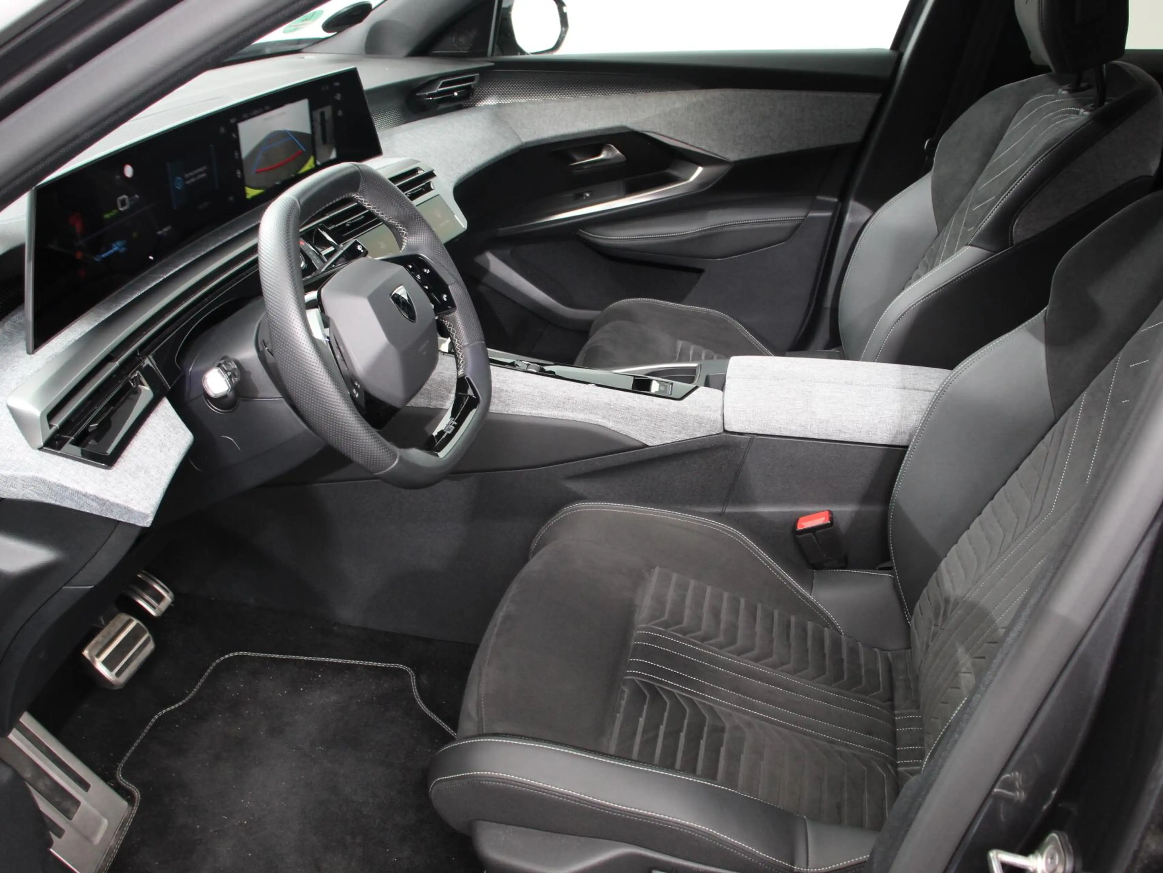 Peugeot 3008 e-3008 210 GT-Line Automaat Climate control Adapti — photo 9