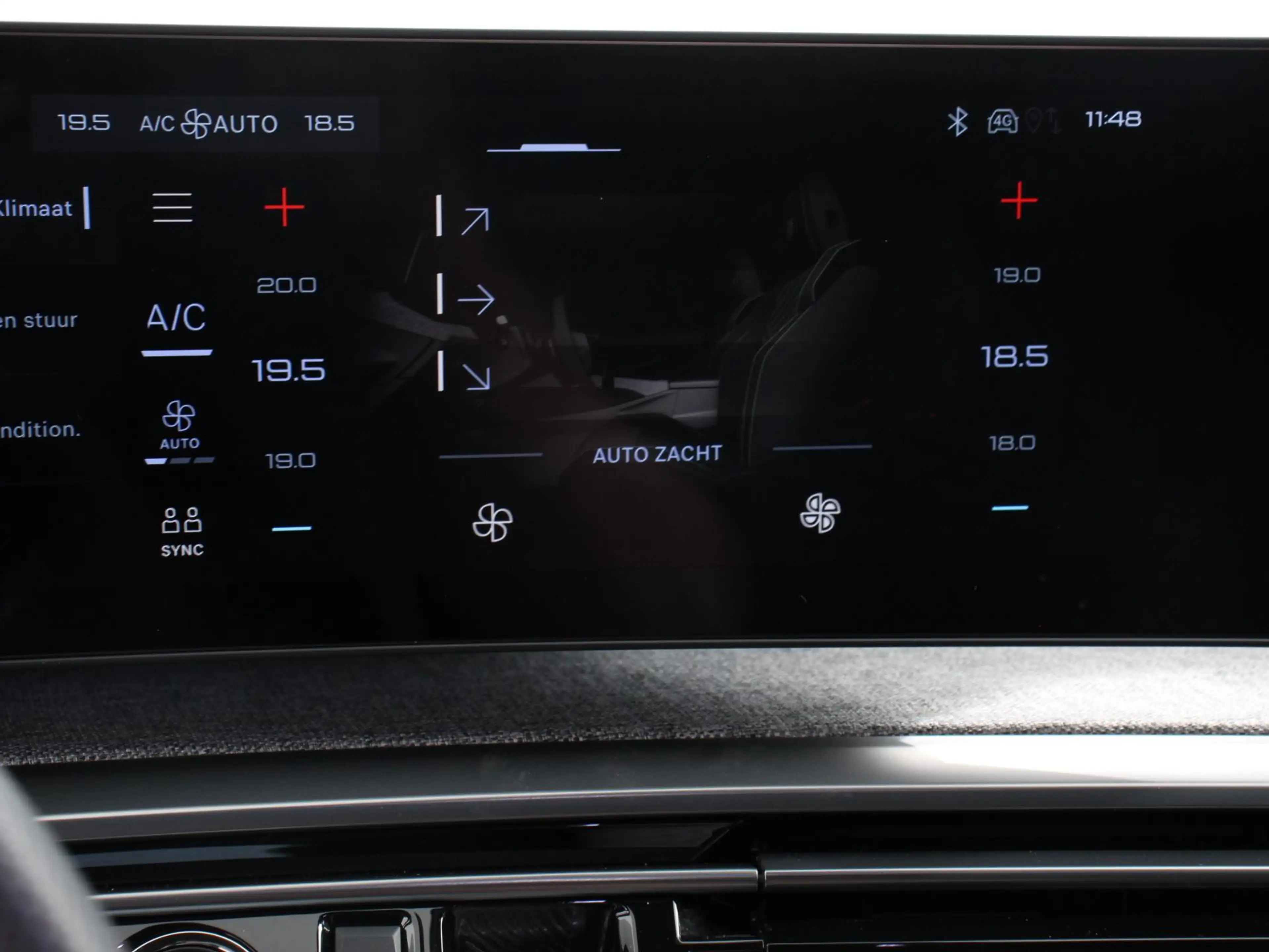 Peugeot 3008 e-3008 210 GT-Line Automaat Climate control Adapti — photo 11