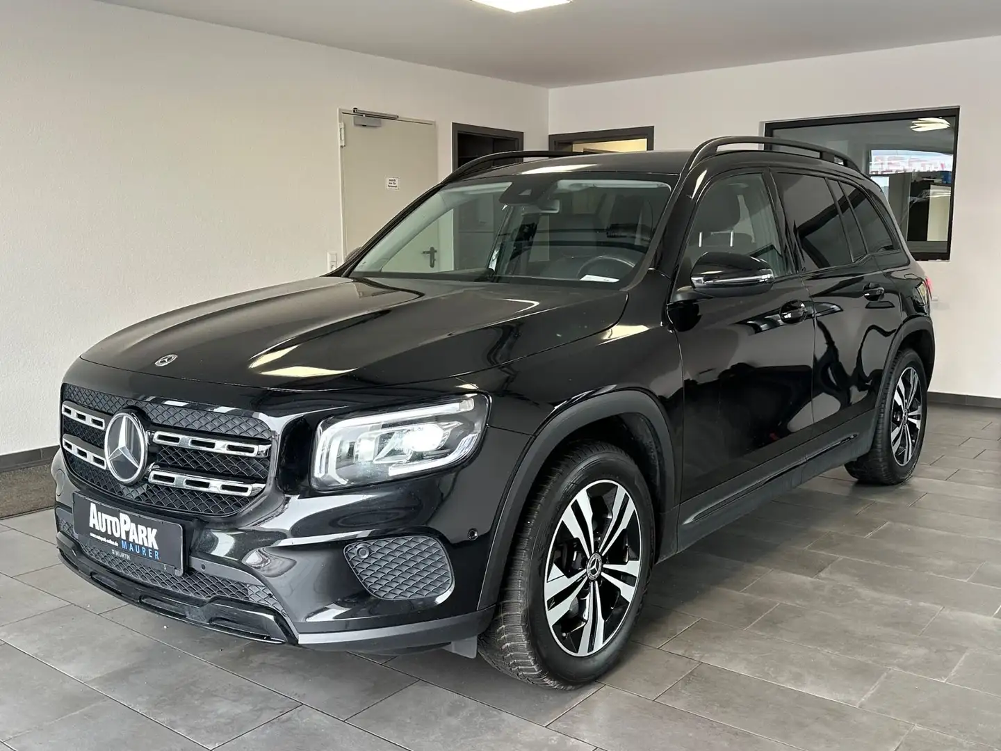 Mercedes-Benz GLB 220 d Night*AHK*LED*Kamera*Sound Czarny - 2