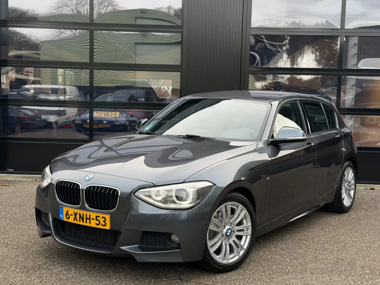 BMW 116 1-Serie 116i M-Sport Shadowline Mineralgrau Metall Gris - 1