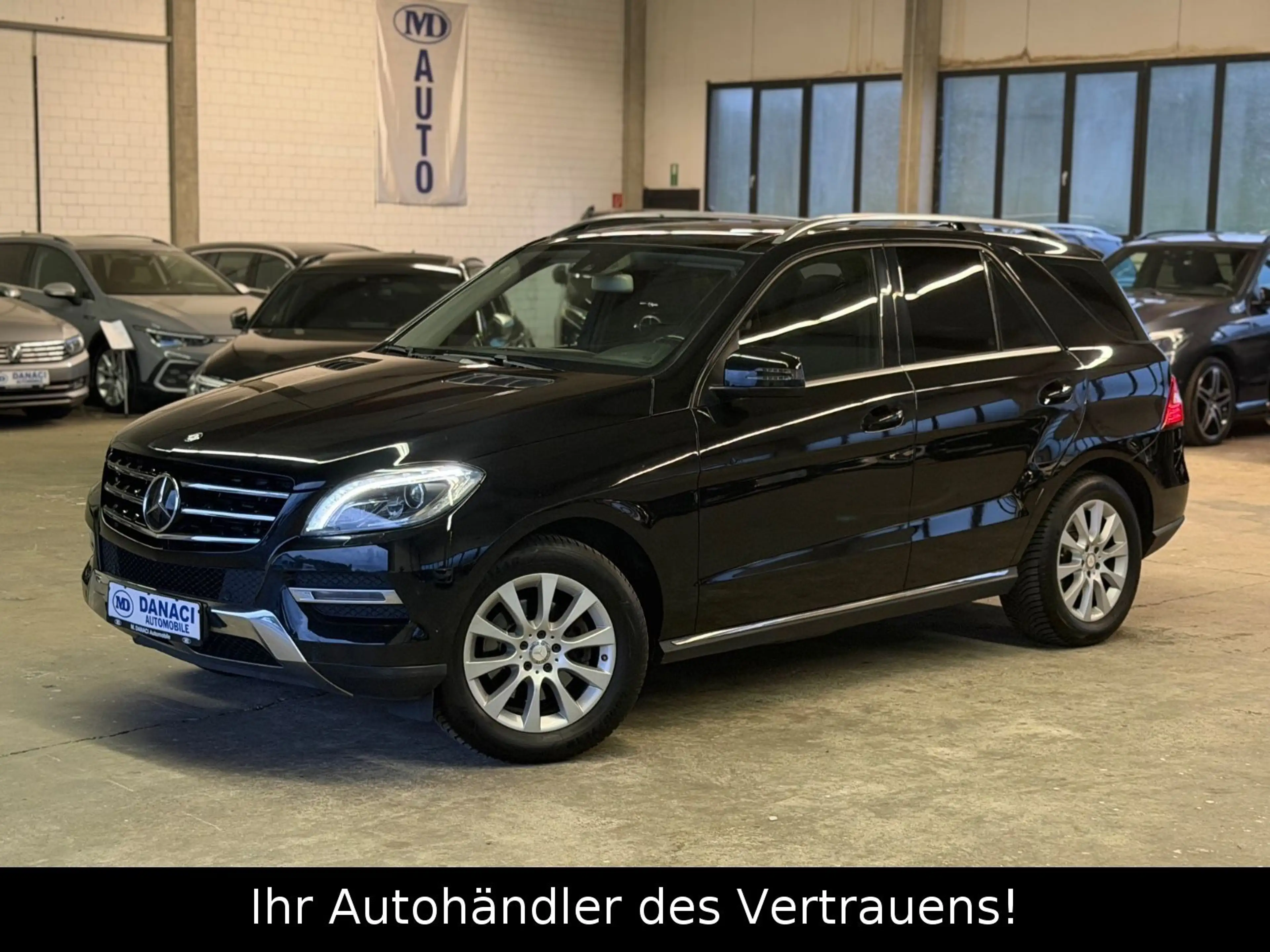 Mercedes-Benz ML 350 CDI BlueTec 4Matic*Pano*DISTRONIC*AHK*NAVI — photo 3