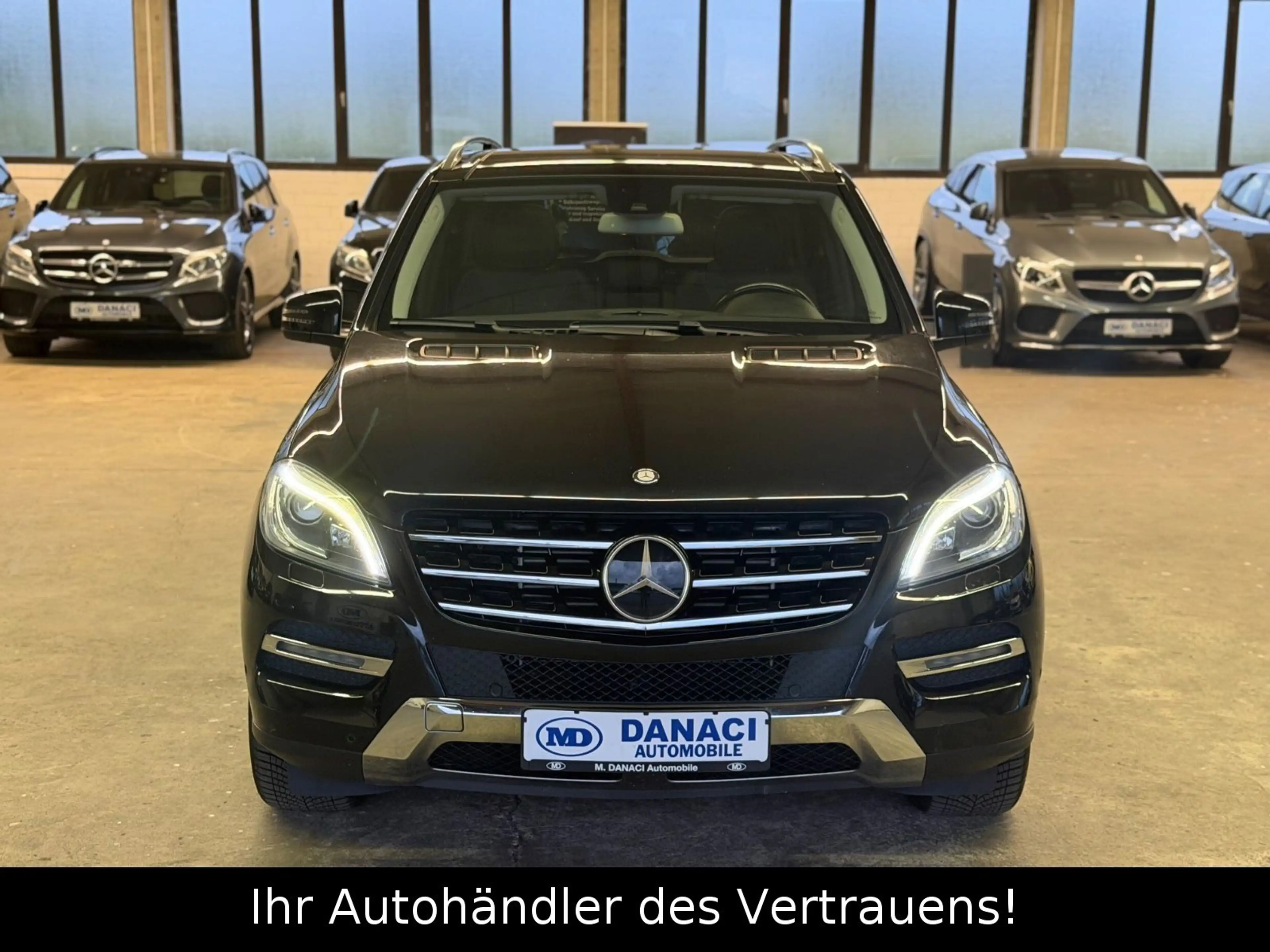 Mercedes-Benz ML 350 CDI BlueTec 4Matic*Pano*DISTRONIC*AHK*NAVI — photo 2