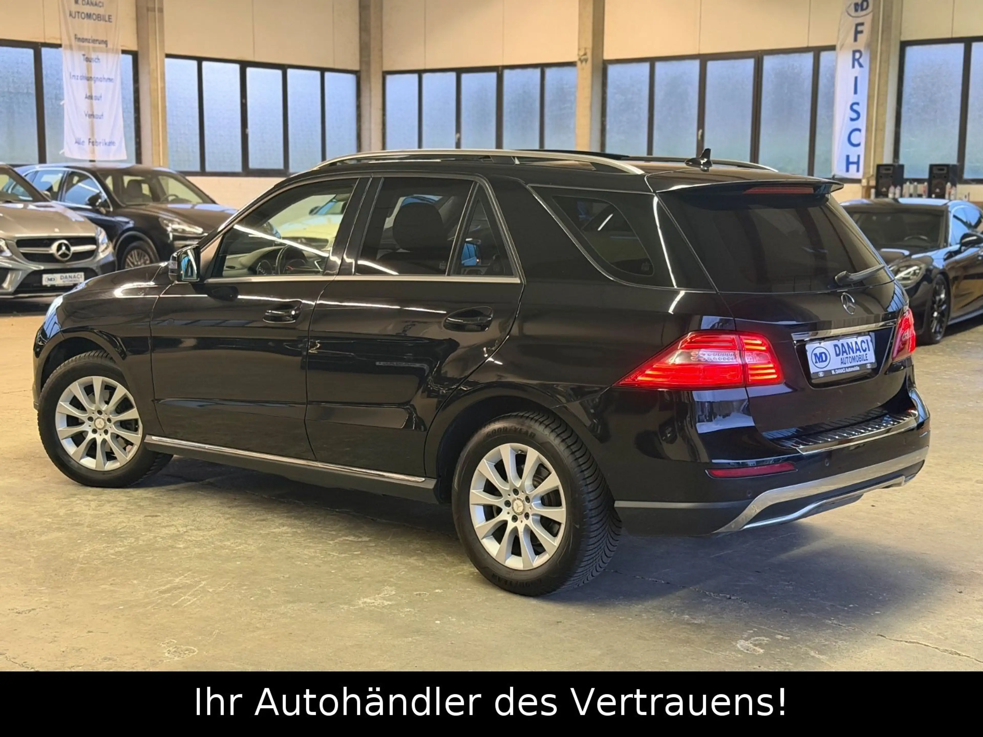 Mercedes-Benz ML 350 CDI BlueTec 4Matic*Pano*DISTRONIC*AHK*NAVI — photo 4