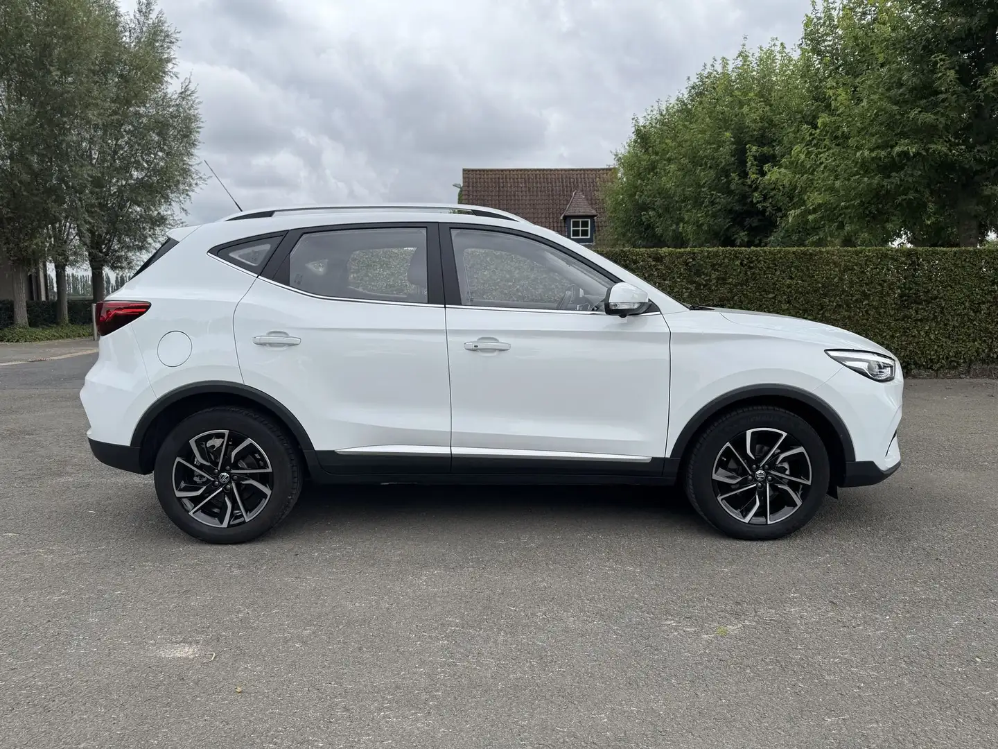 MG ZS T-GDi Luxury AUT Weiß - 2