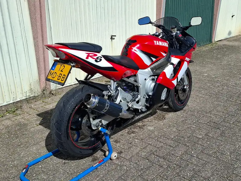 Yamaha YZF-R6 - foto 3