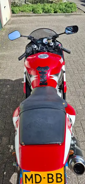 Yamaha YZF-R6 - foto 8