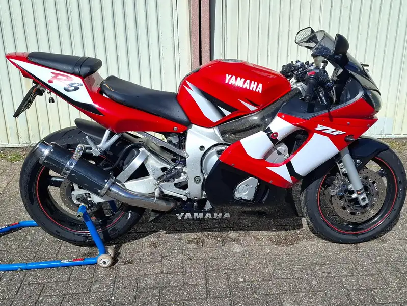 Yamaha YZF-R6 - foto 4