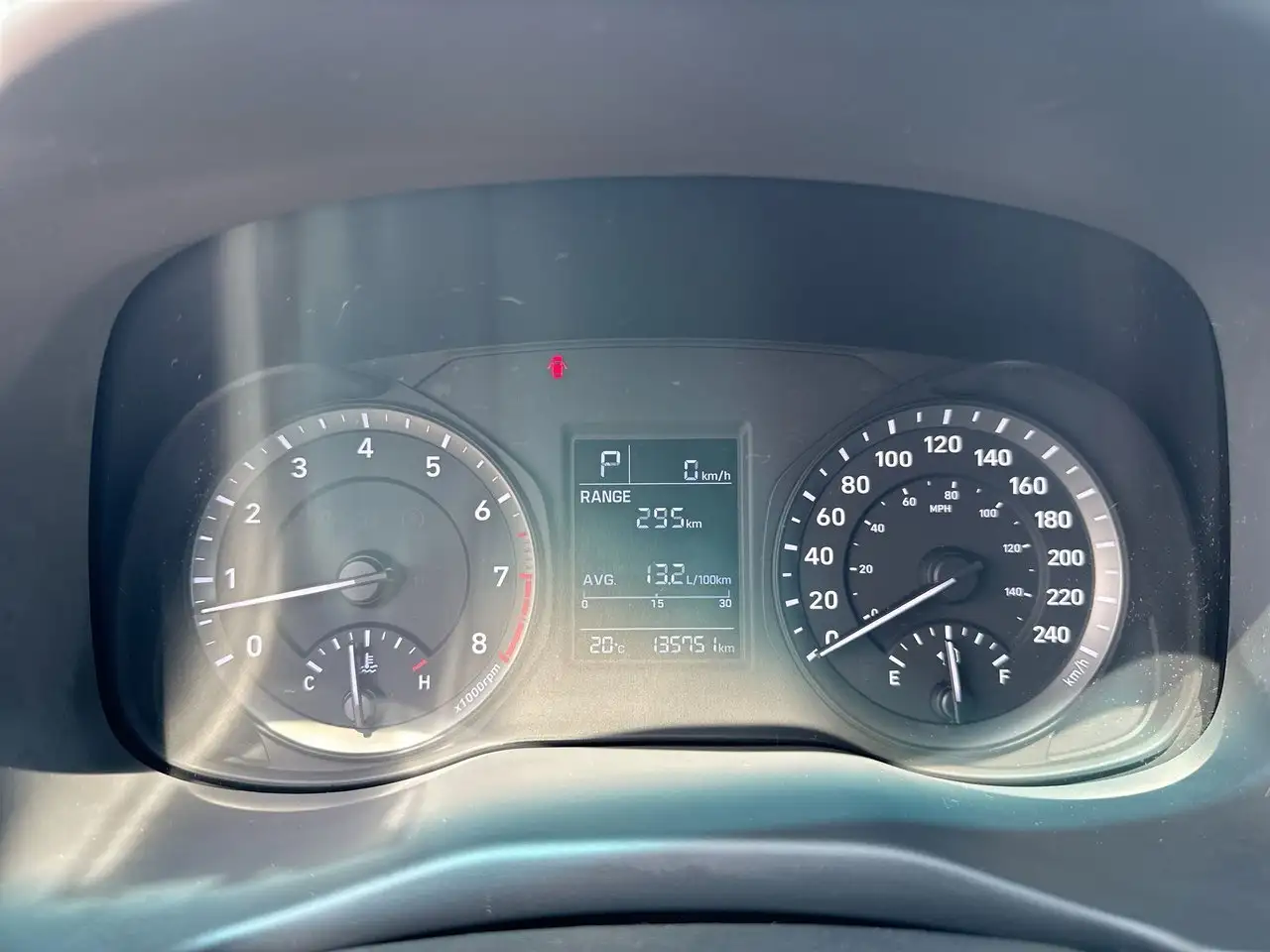 Hyundai KONA снимка Hyundai KONA