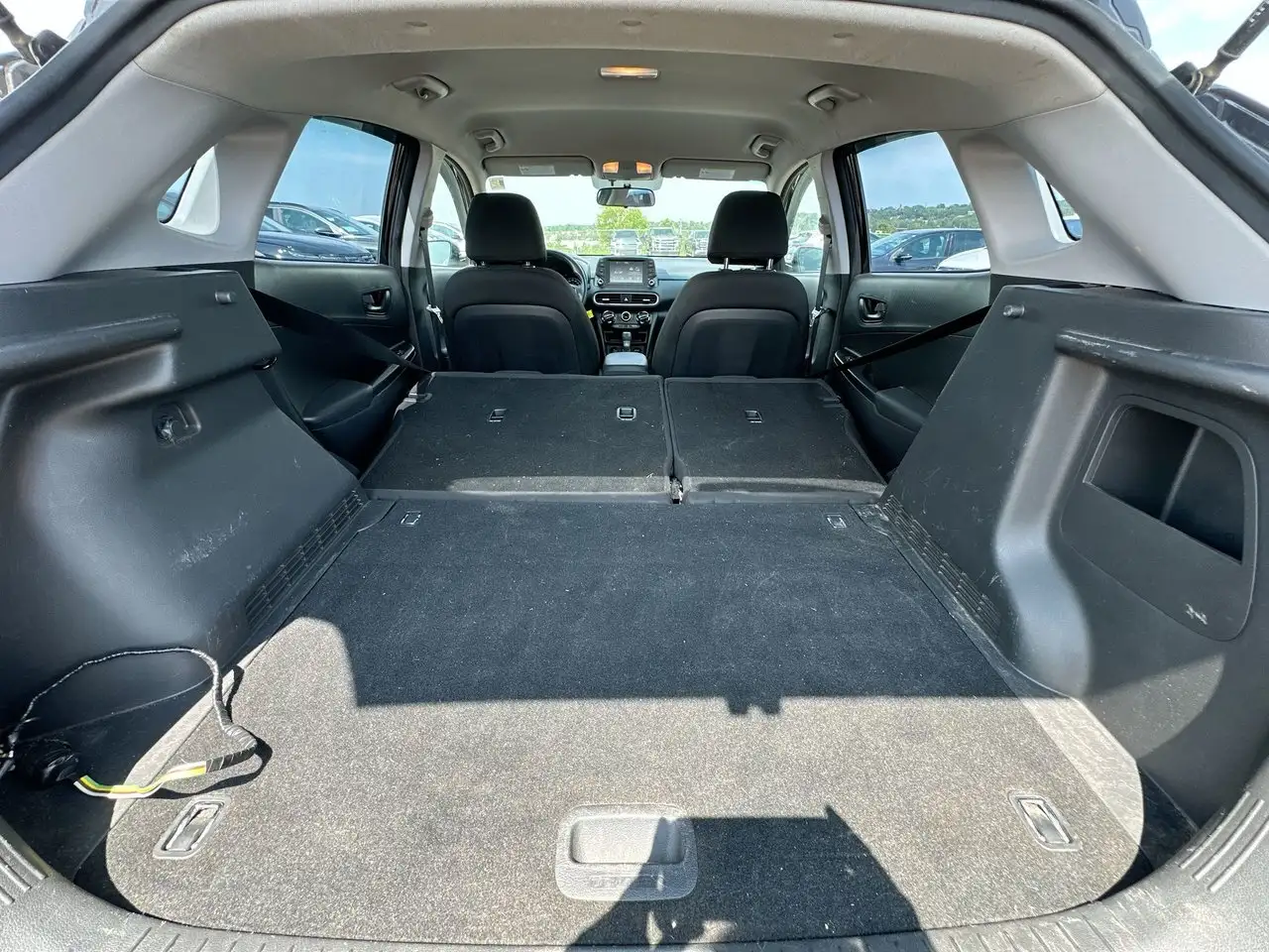 Hyundai KONA снимка Hyundai KONA
