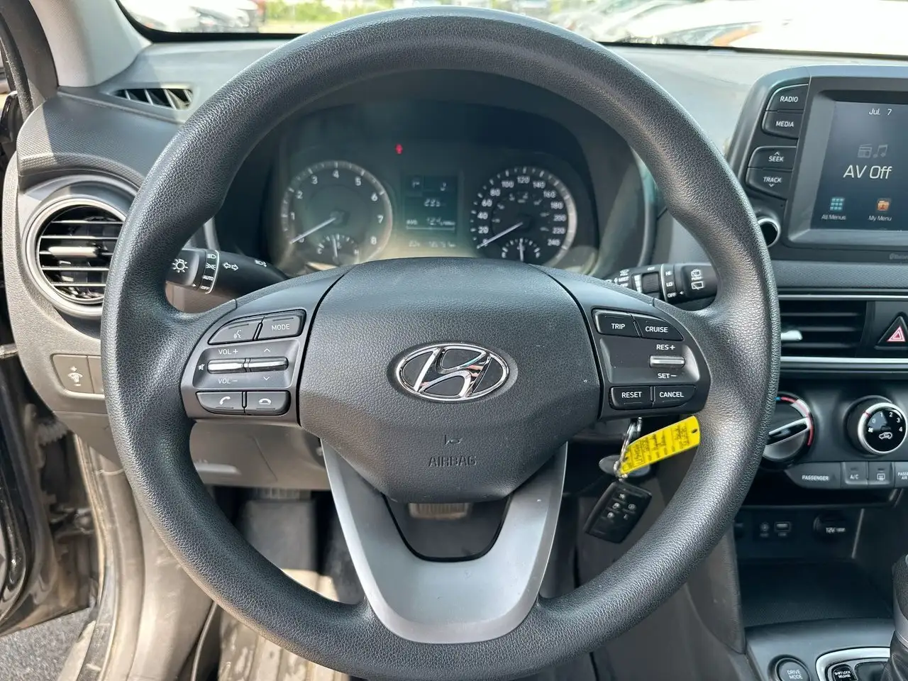 Hyundai KONA снимка Hyundai KONA