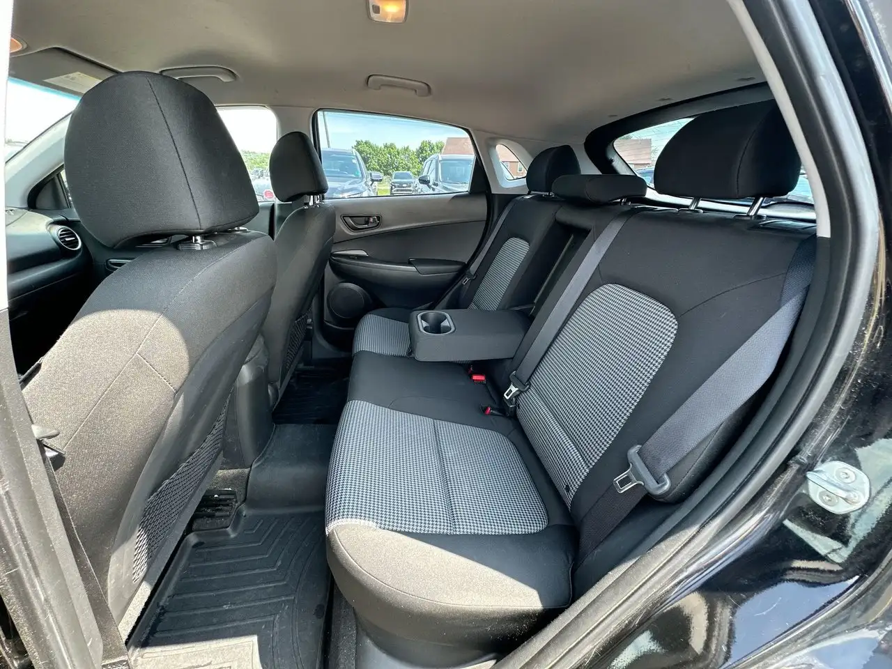 Hyundai KONA снимка Hyundai KONA
