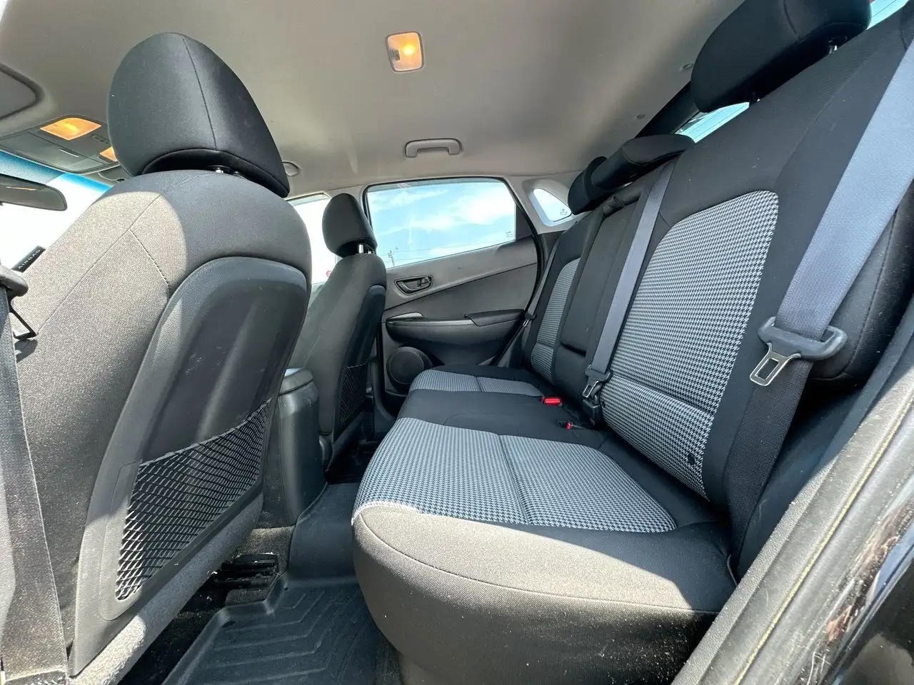 Hyundai KONA снимка Hyundai KONA