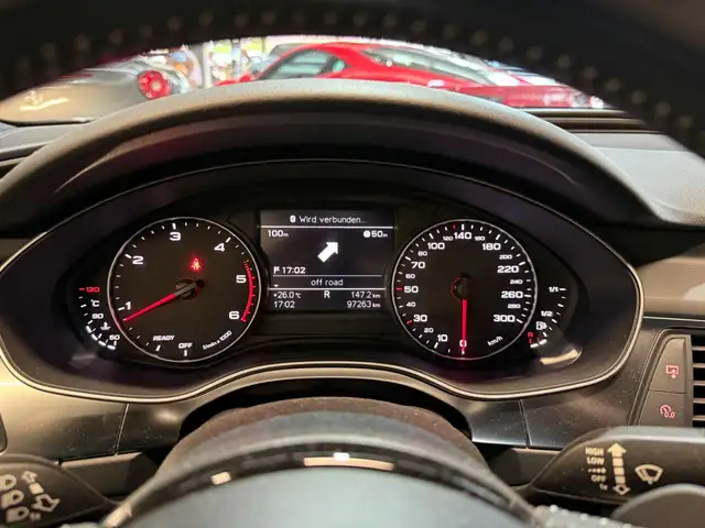 Audi A6 Avant view 14