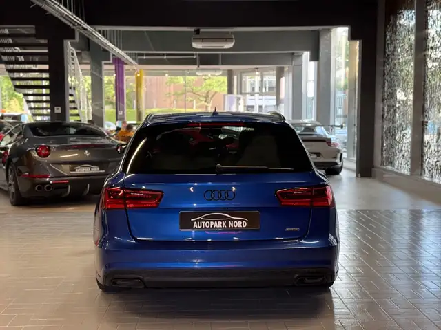 Audi A6 Avant view 6