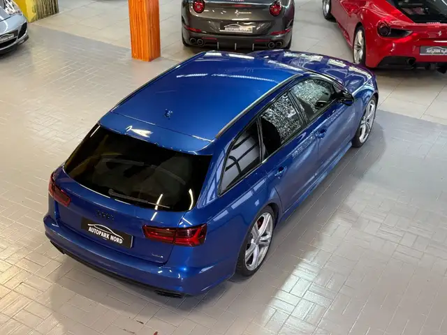 Audi A6 Avant view 10