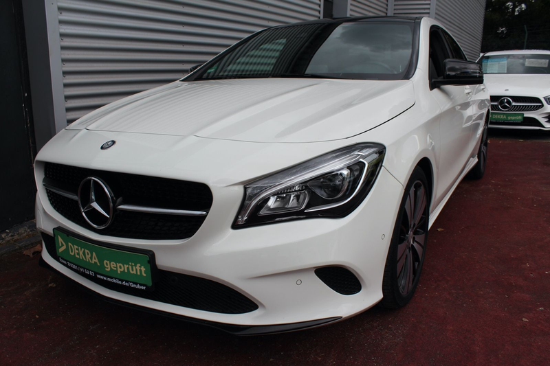 Mercedes-Benz CLA 250 AUTOMATIK NIGHT NAVI KLIMA PANORAMA LEDE
