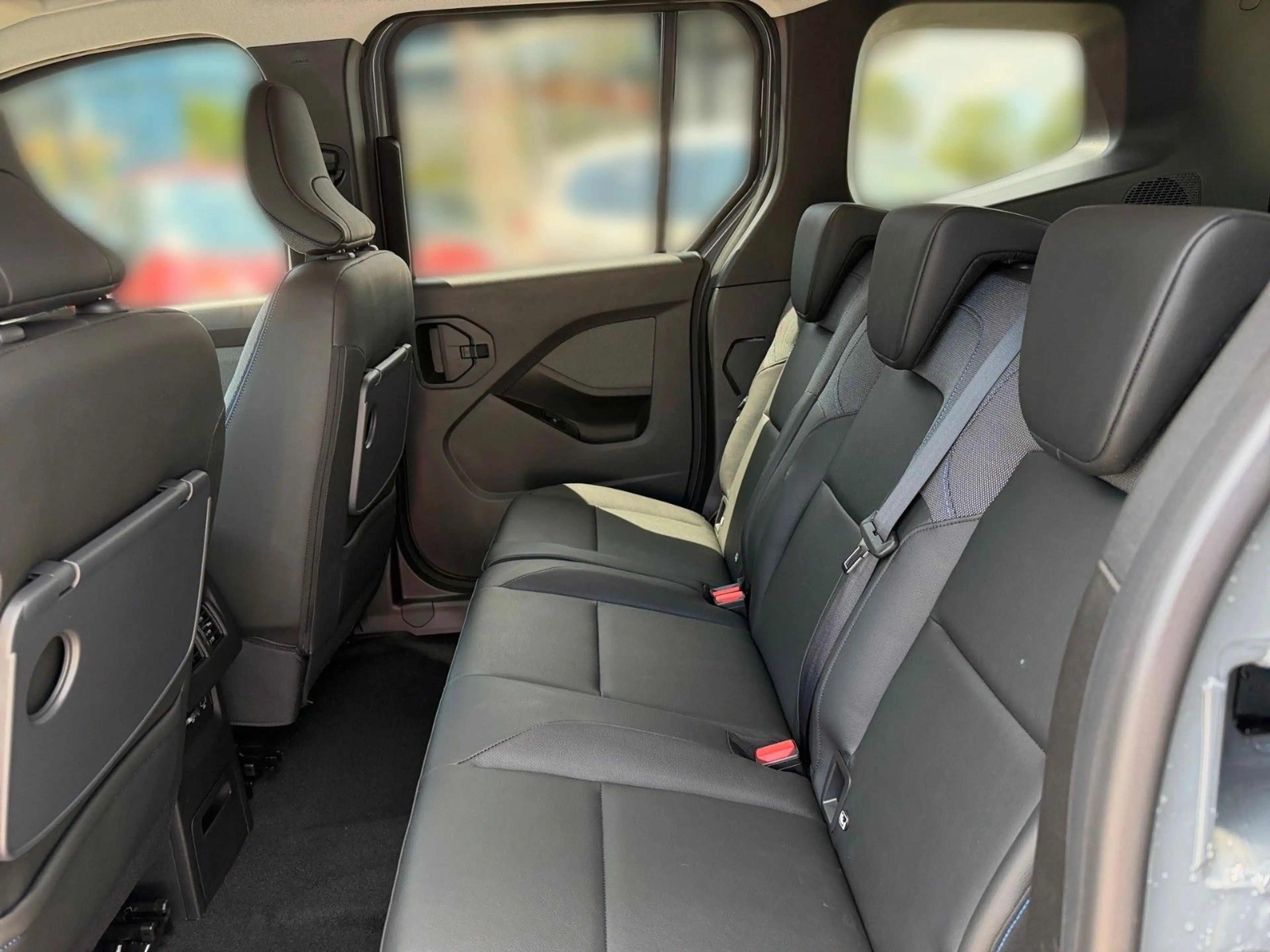 Nissan Townstar Kombi L1 Tekna Navi SH LED — photo 7