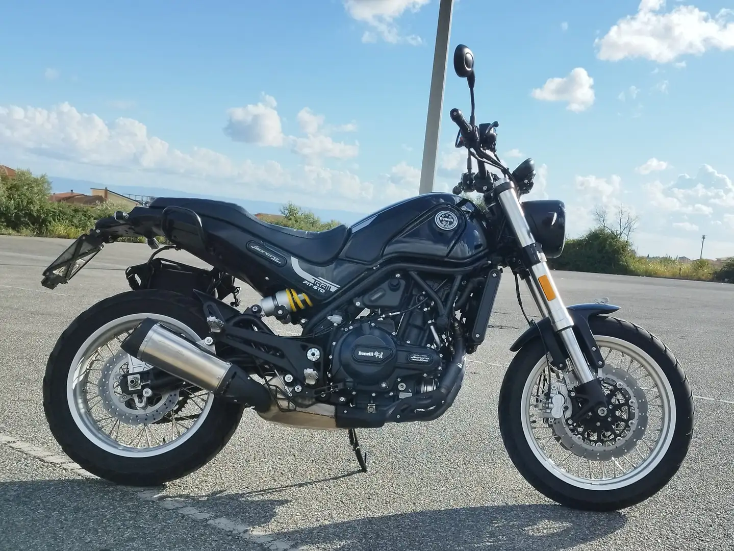 Benelli Leoncino 500 Trail 2021 Fekete - 1
