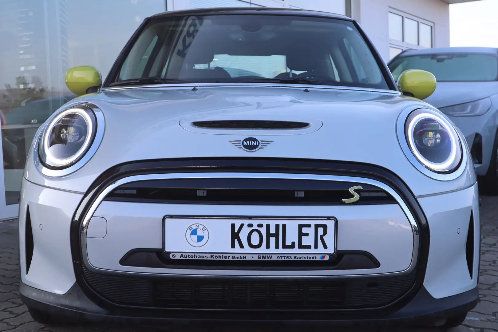 MINI Cooper SE Hatch DAB/LED/RFK/Komfortzg/Tempomat Weiß - 2