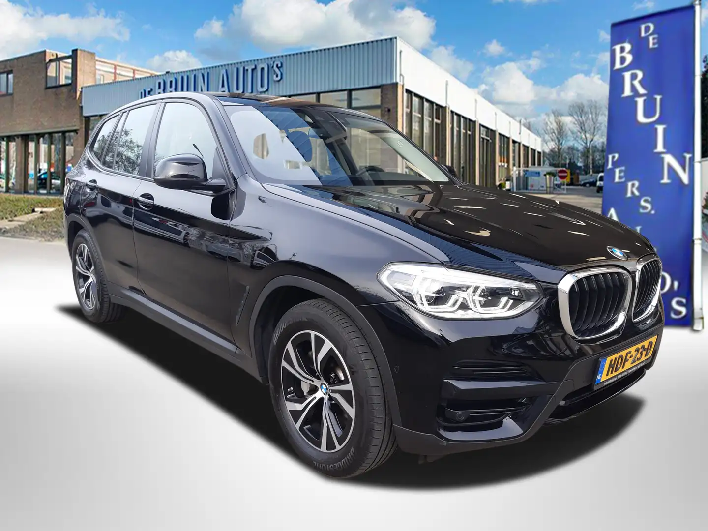 BMW X3 xDrive30e High Executive Schwarz - 1