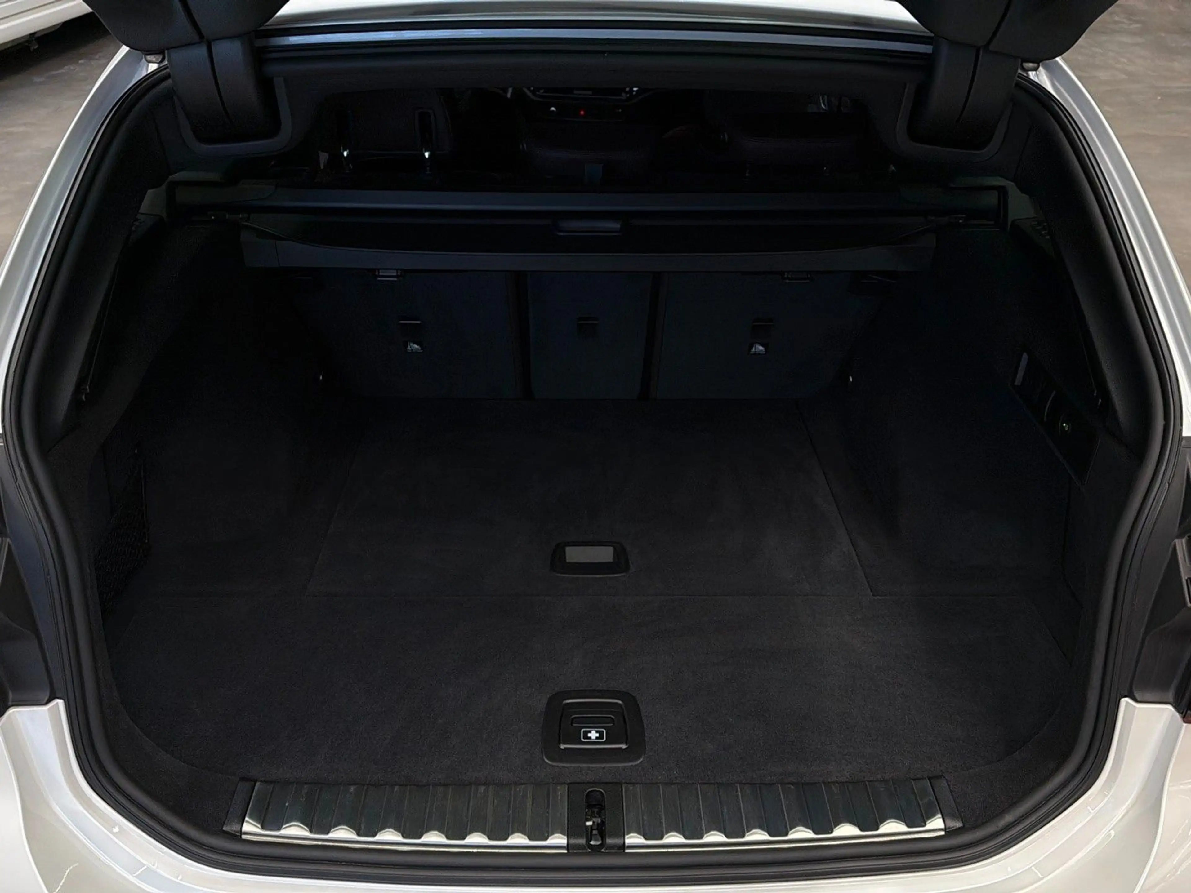 BMW M3 3 Touring M340 d xDr. AHK HuD PANO 3ZK — photo 11
