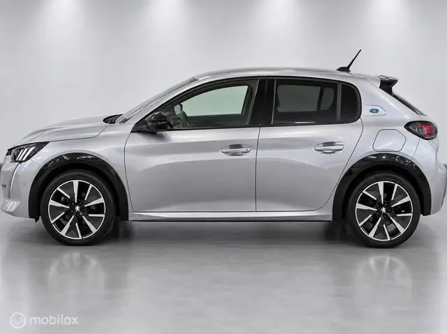 Peugeot e-208 view 7