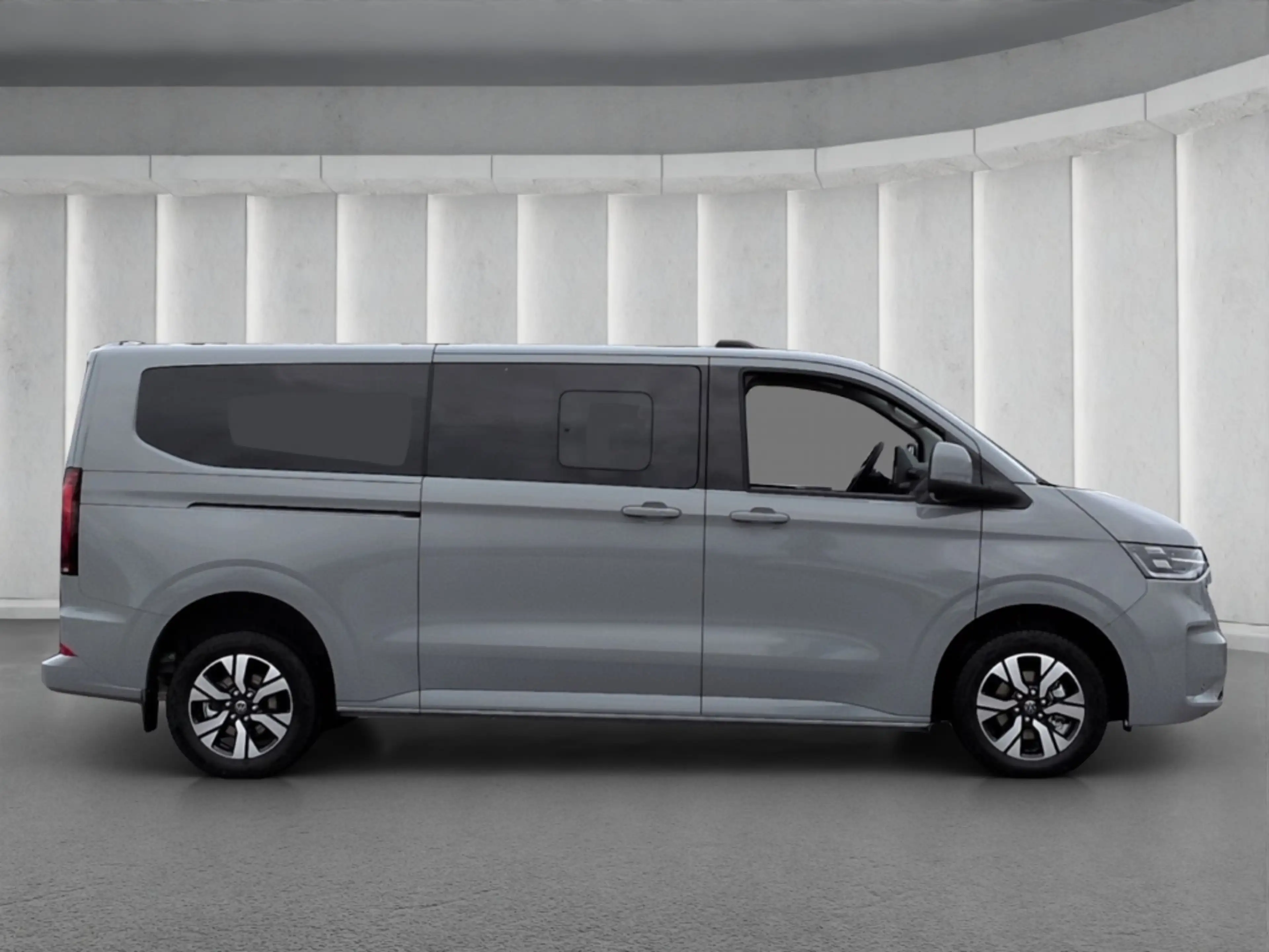 Volkswagen T7 Caravelle LR Style TDI*DSG StndHzg IQ-LED AHK — photo 3