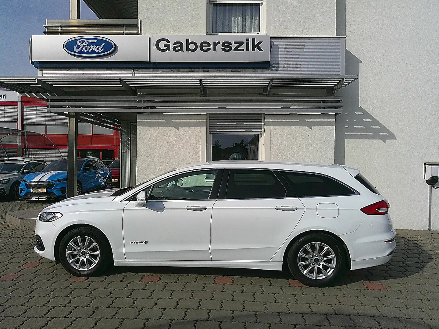 Ford Mondeo Traveller Titanium 2,0 Hybrid Aut. Weiß - 2