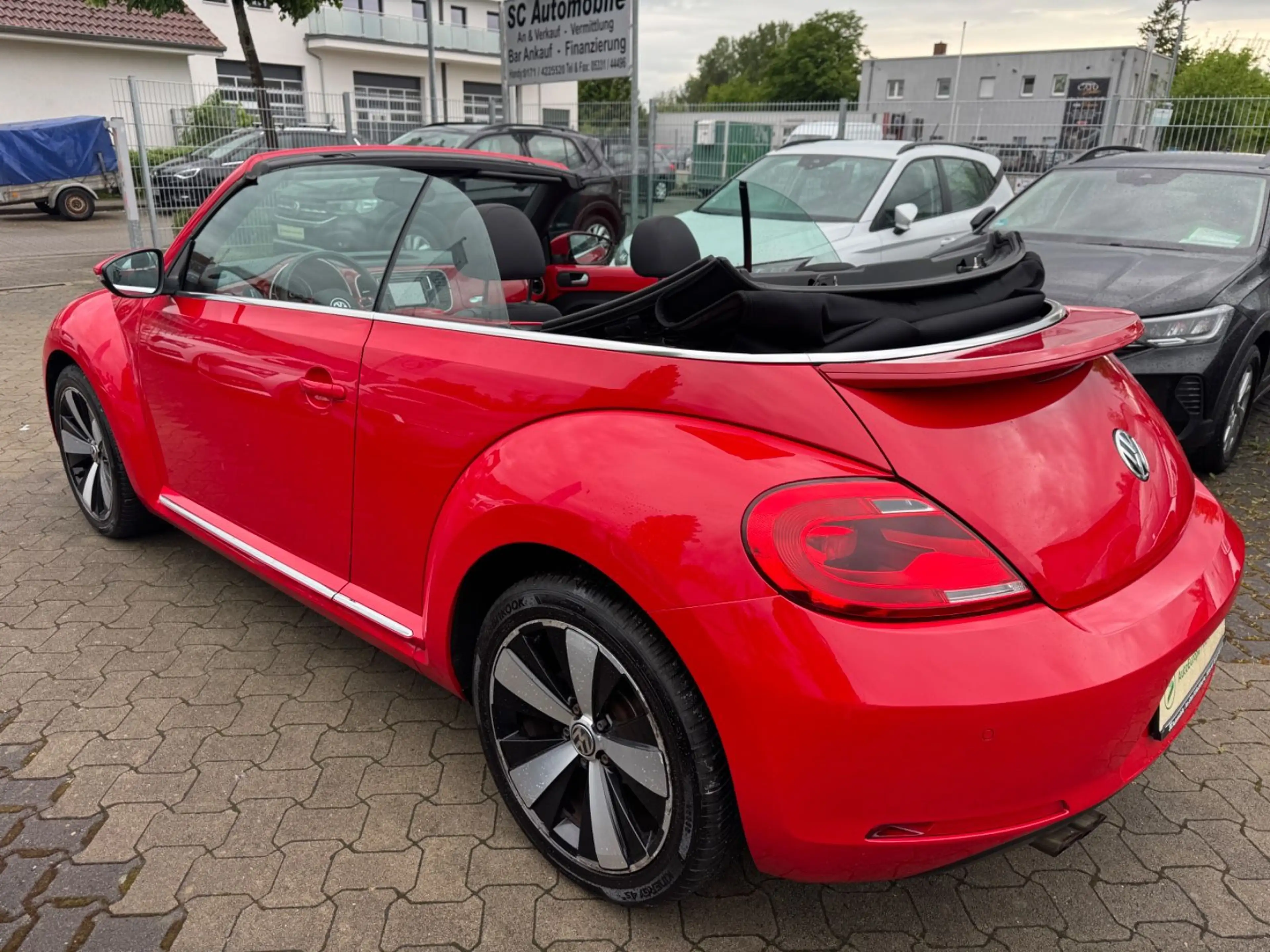 Volkswagen Beetle Cabriolet Design — photo 11