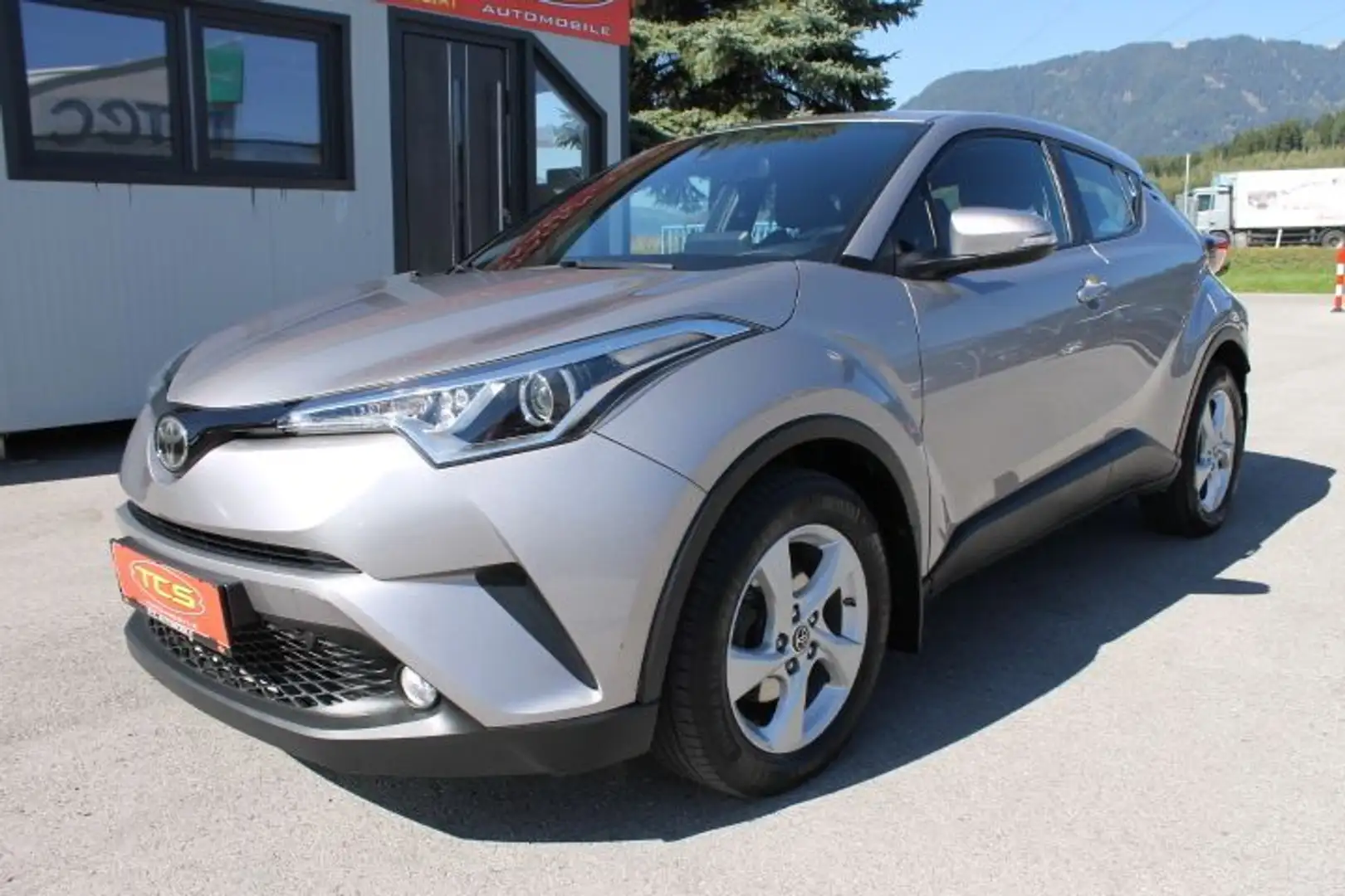 Toyota C-HR 1,2T C-ENTER 4WD CVT Grau - 1