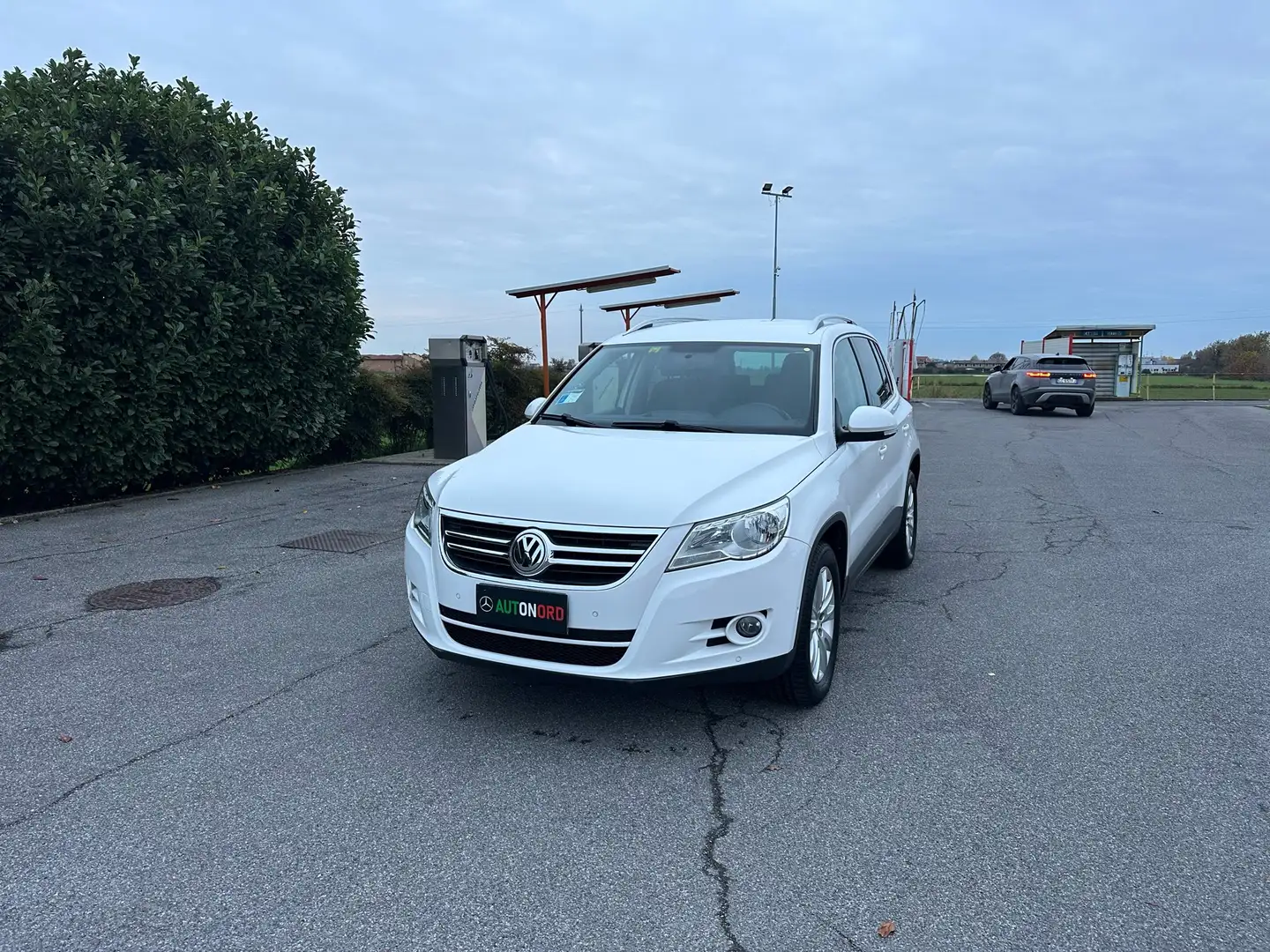 Volkswagen Tiguan 2.0 tdi Sport&Style 4motion dsg Euro5 Weiß - 1