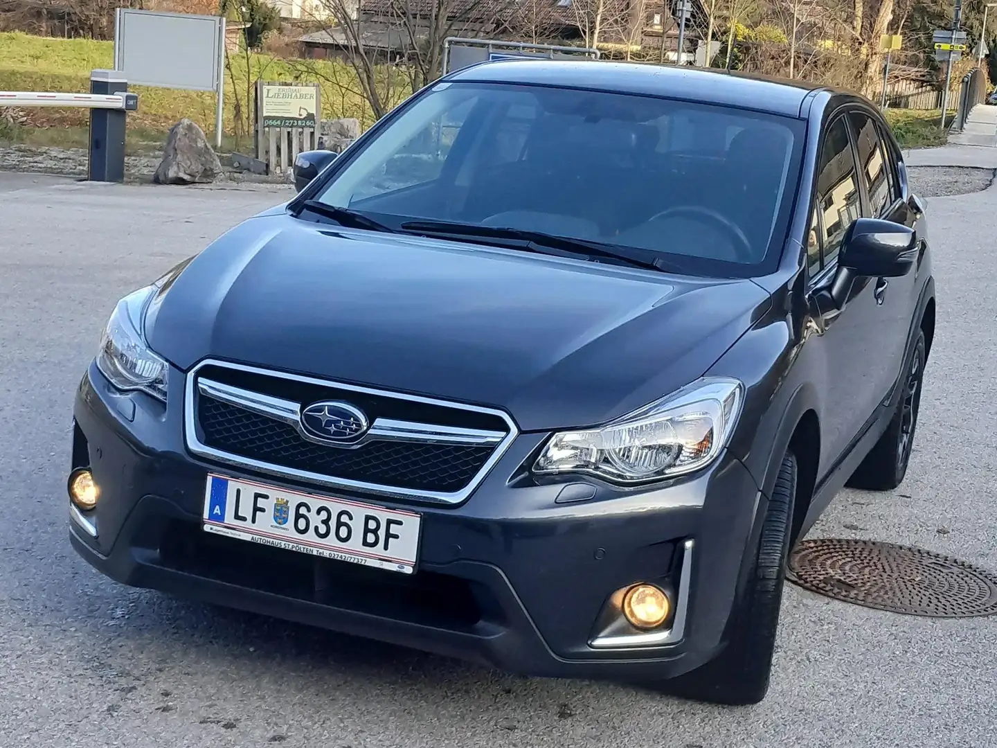 Subaru XV XV 2,0i Comfort CVT Comfort Grau - 2