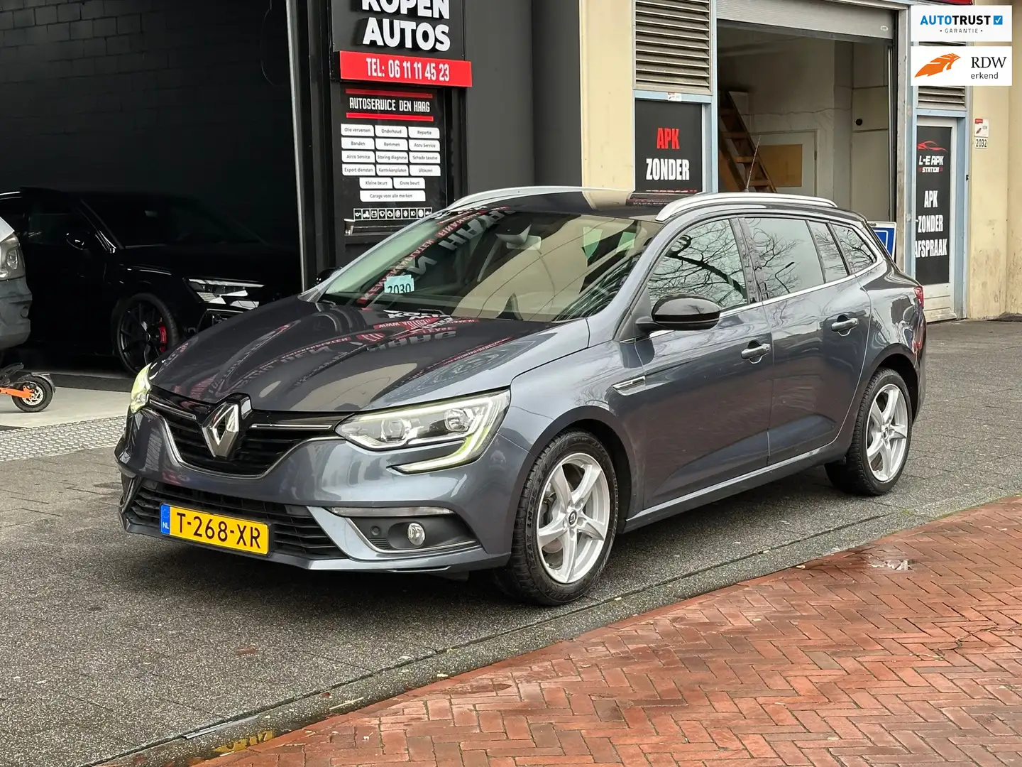 Renault Megane Estate 1.3 TCe Limited Navi Clima PDC Grey - 1