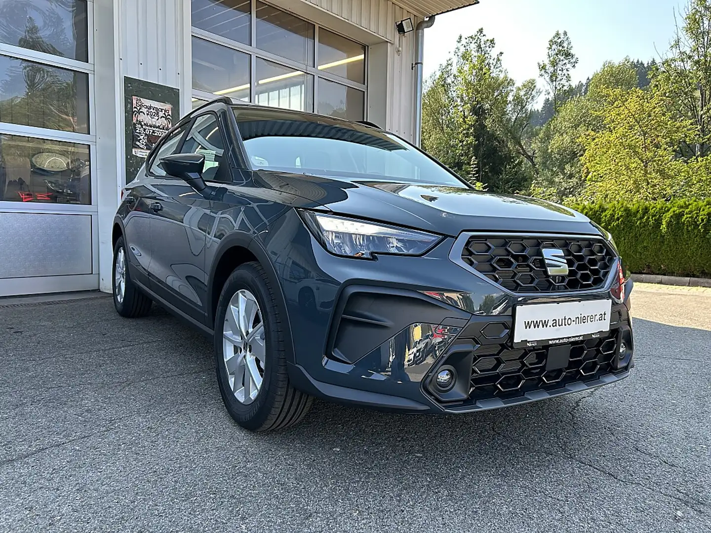 SEAT Arona 1,0 TSI Reference Edition Blau - 1