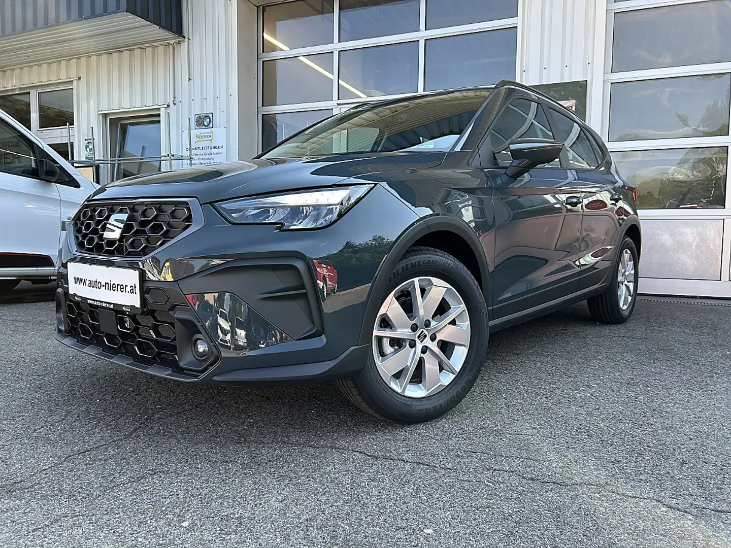 SEAT Arona 1,0 TSI Reference Edition Blau - 2
