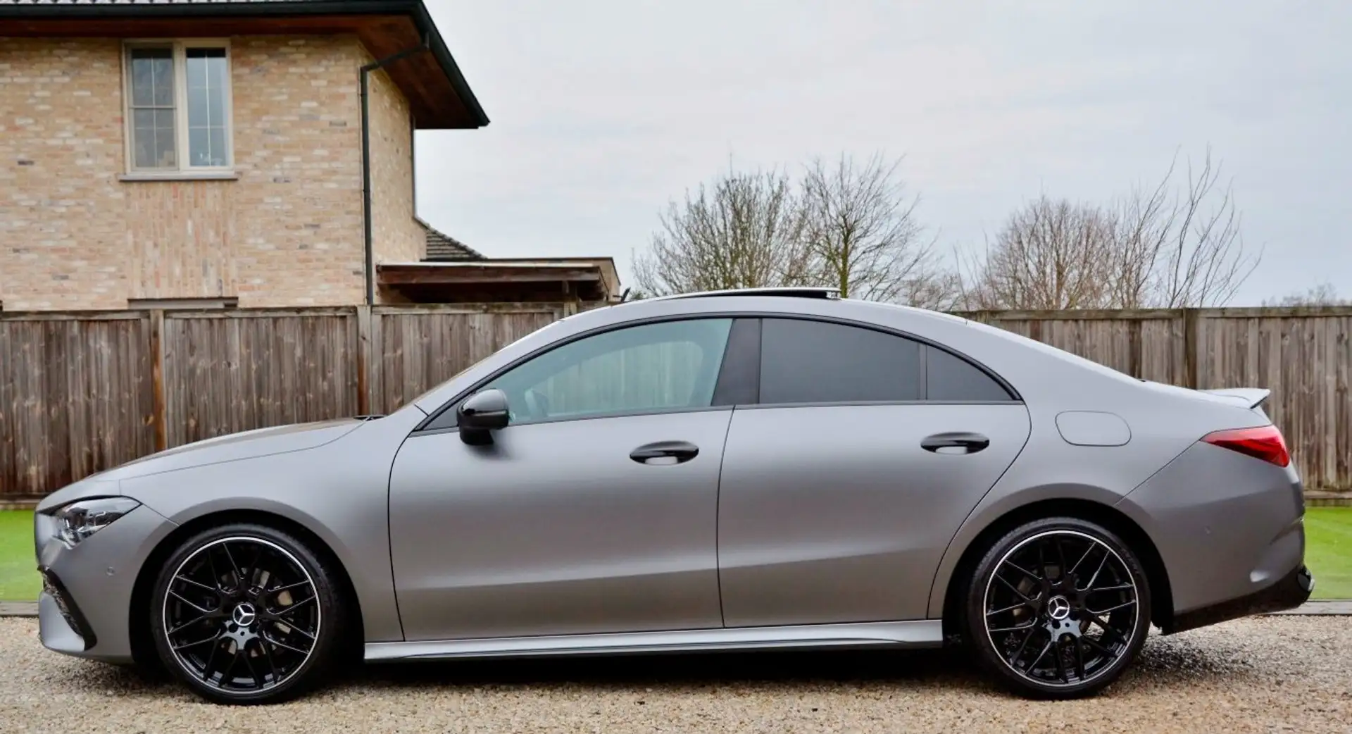 Mercedes-Benz CLA 180 AMG 7G-DCT**FACELIFT**45 AMG LOOK**DISIGNO GRIJS** Grau - 1