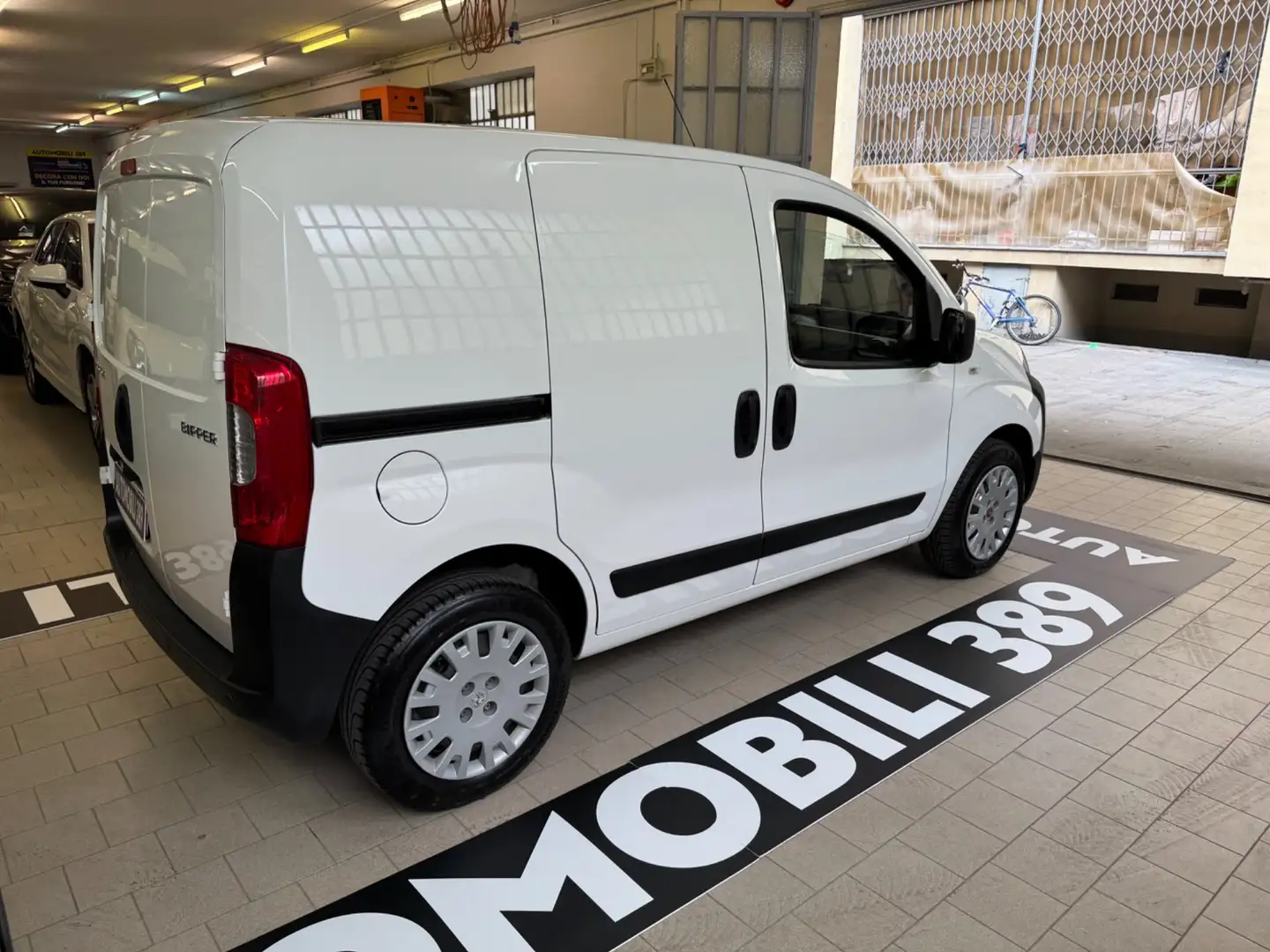 Fiat Fiorino 1.3 MJT 80CV Cargo SX Blanco - 2