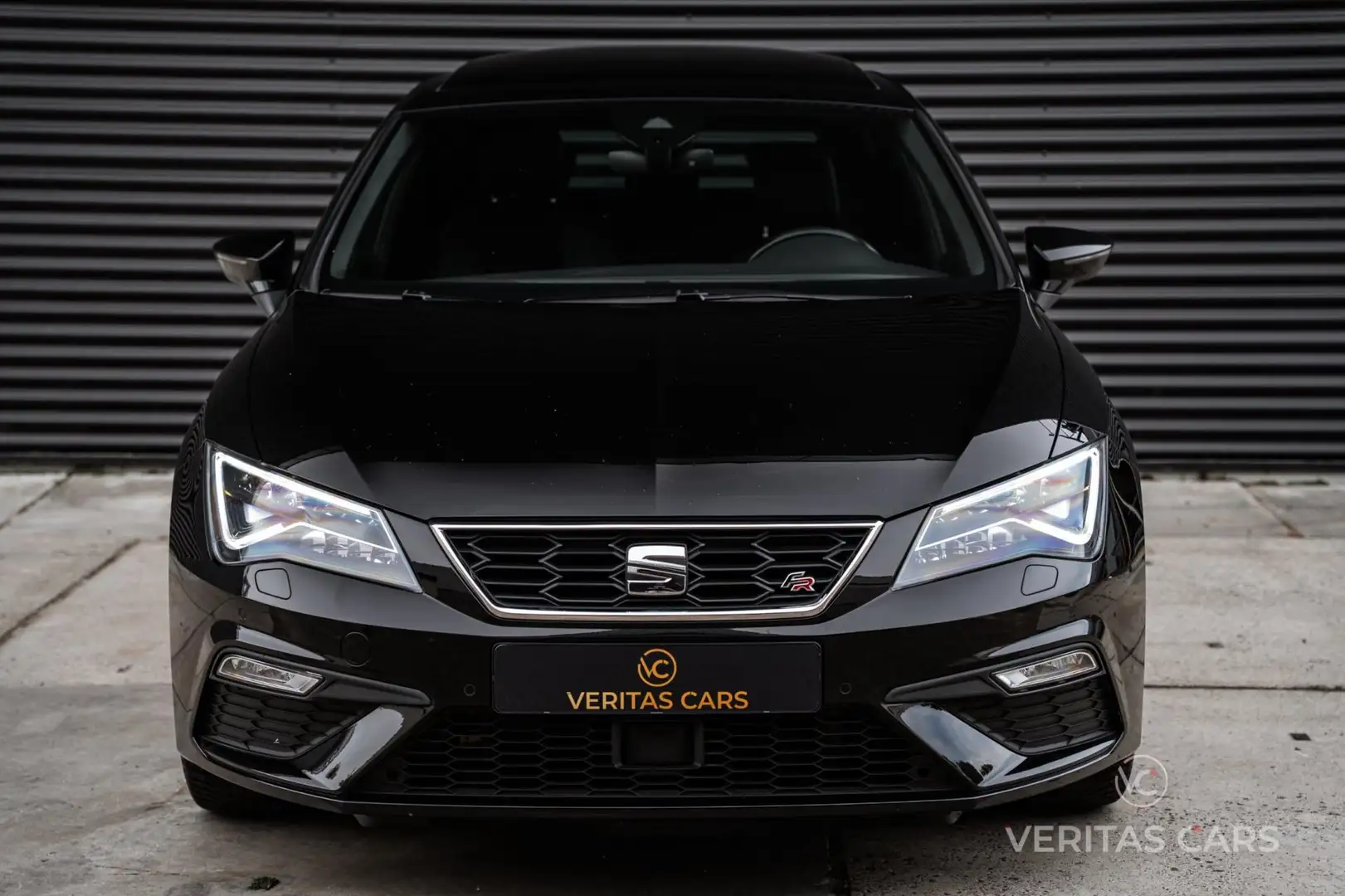 SEAT Leon 2.0 TSI FR Business|190 PK|Pano|Beats|DCC|ACC|Sfee Schwarz - 2