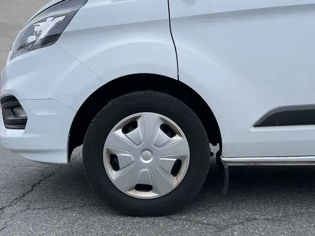 Ford Transit Custom view 9