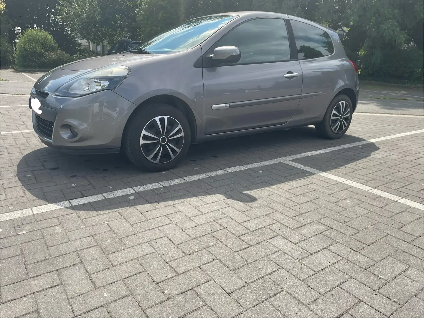 Renault Clio 1.5 dCi 75 Expression - 1