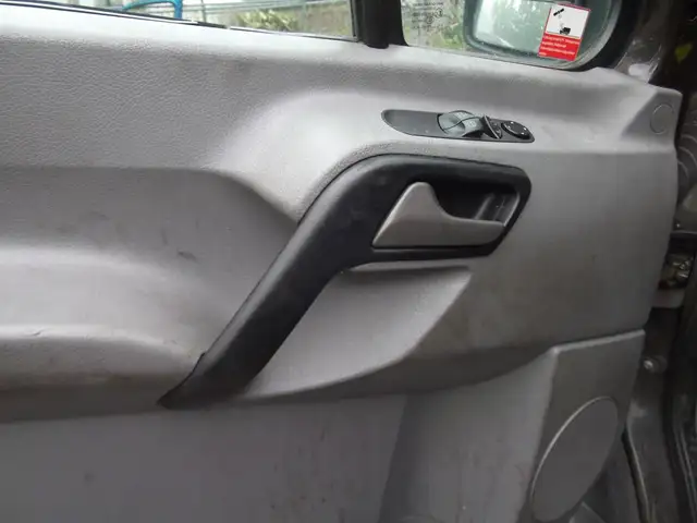 Mercedes-Benz Sprinter view 10