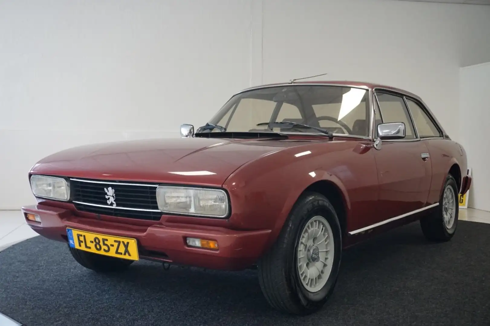 Peugeot 504 2.7 V6 COUPE-C32 Rojo - 2