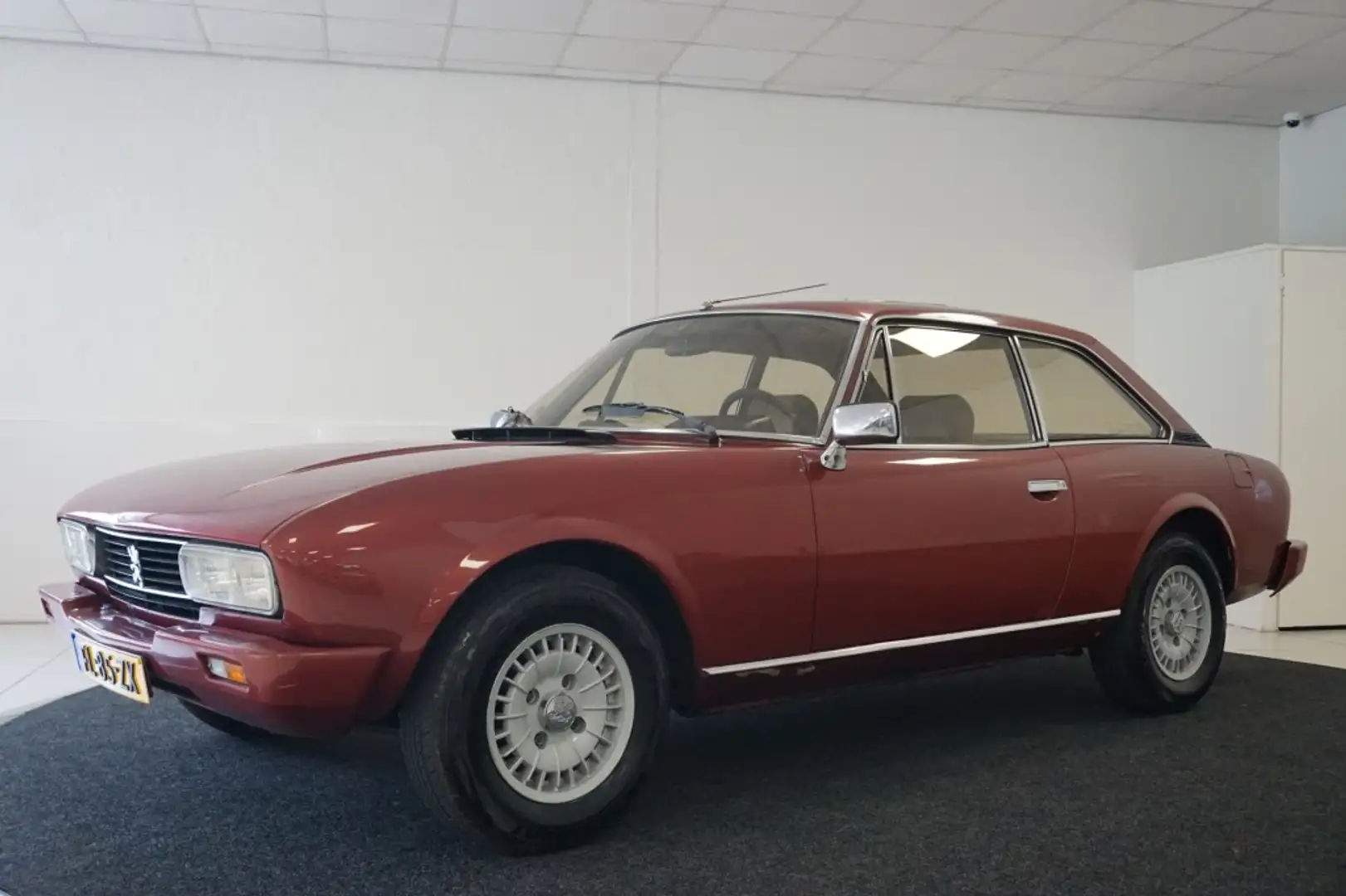 Peugeot 504 2.7 V6 COUPE-C32 Rojo - 1