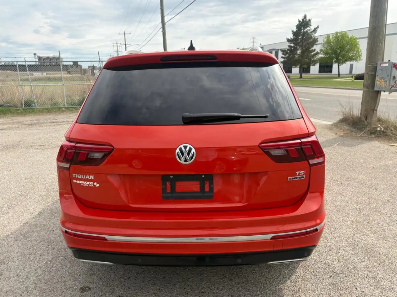 Volkswagen Tiguan снимка Volkswagen Tiguan