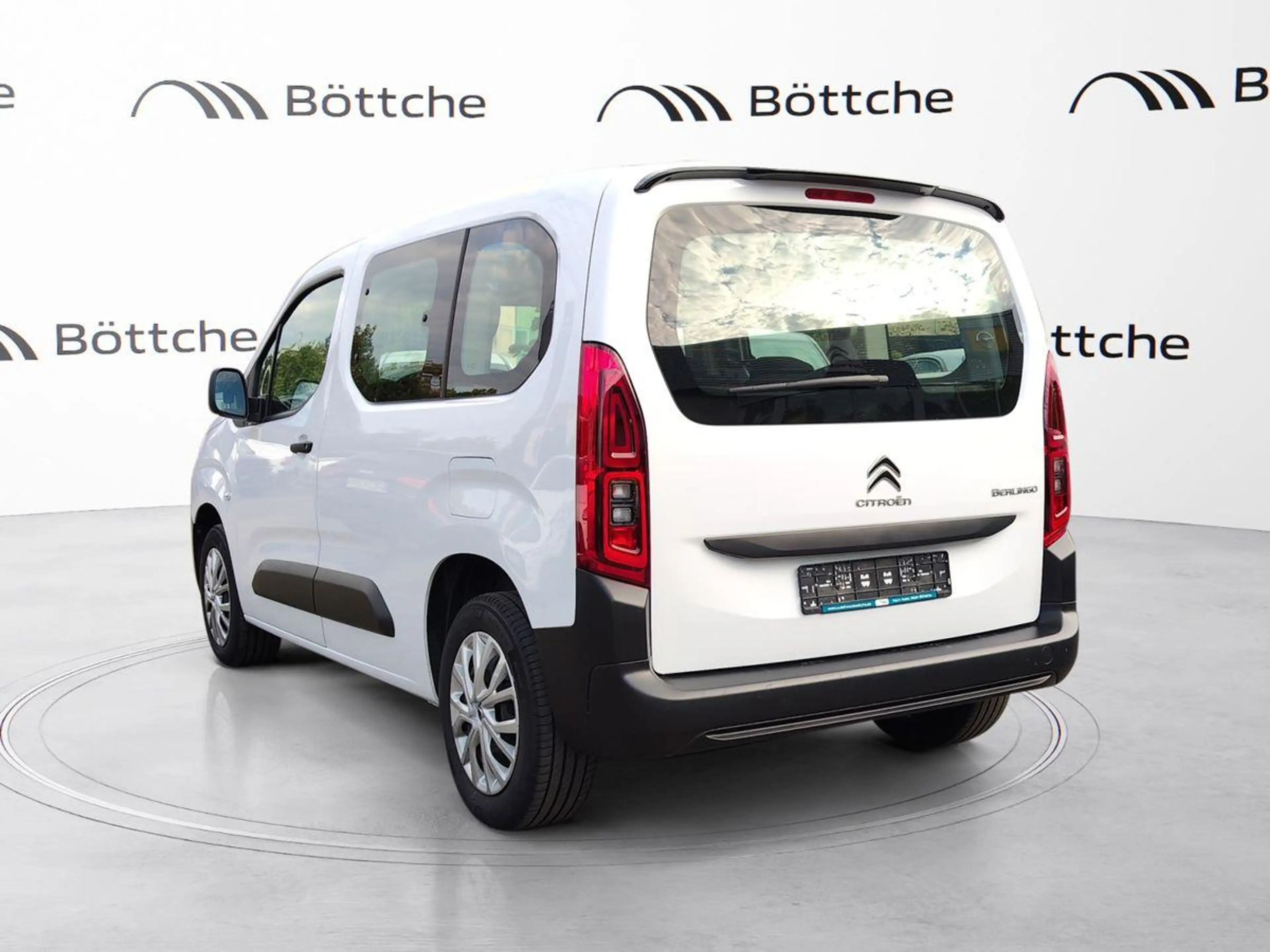 Citroen Berlingo 1.2 12V e-THP / PureTech — photo 3