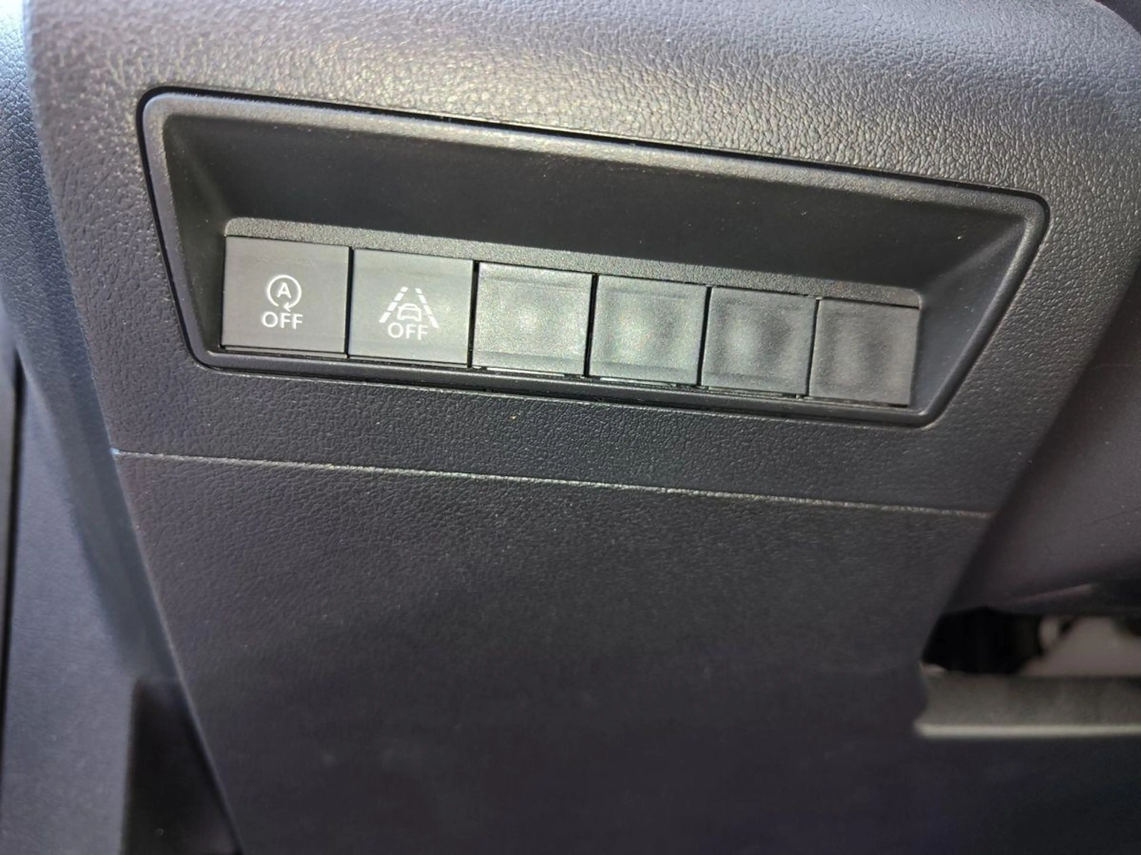 Citroen Berlingo 1.2 12V e-THP / PureTech — photo 12