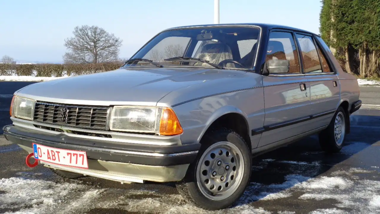 Peugeot 305 GT 1.6 4P Phase2, foto 2