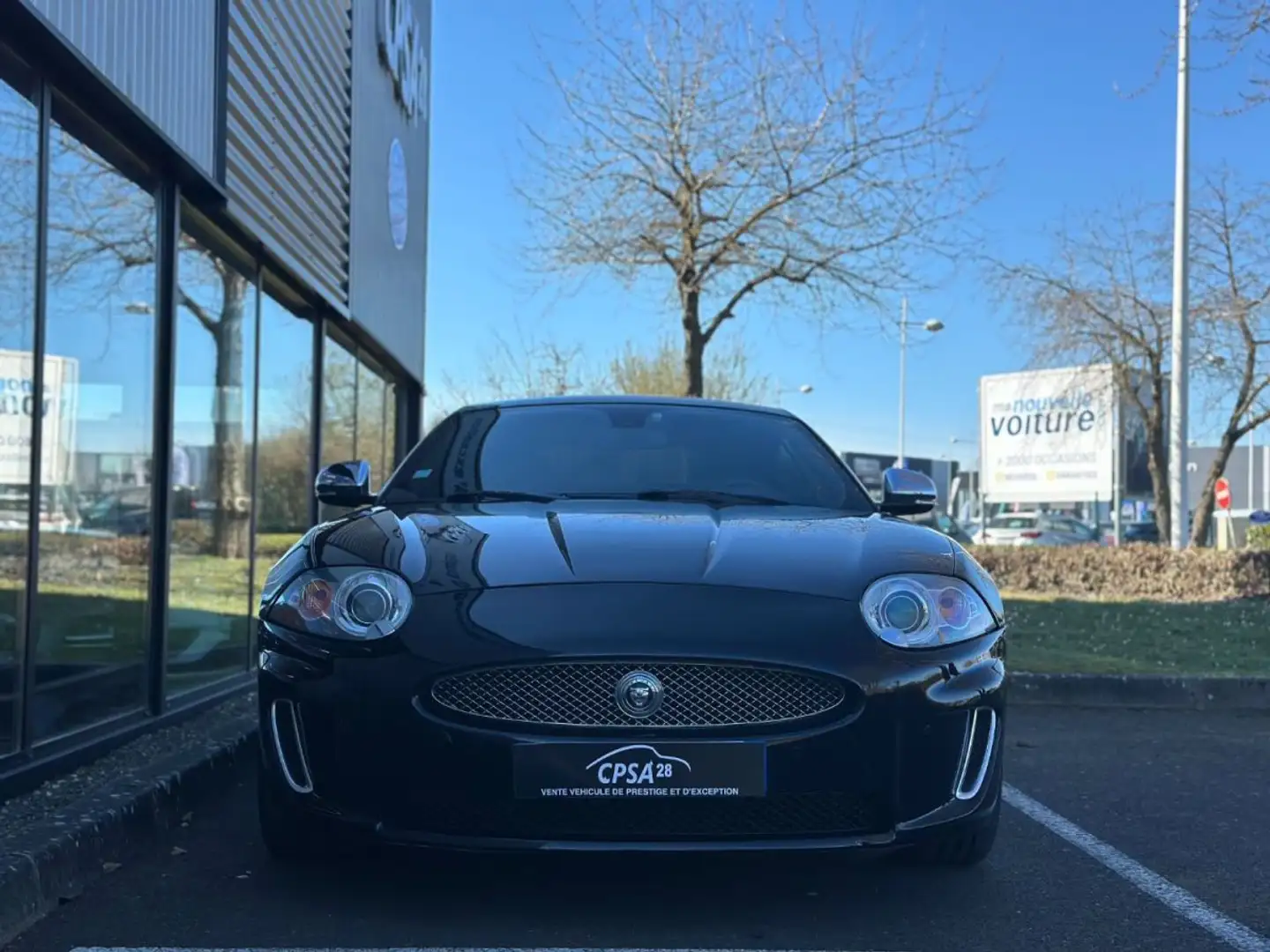 Jaguar XK (2) COUPE 5.0 V8 385 PORTFOLIO Schwarz - 2